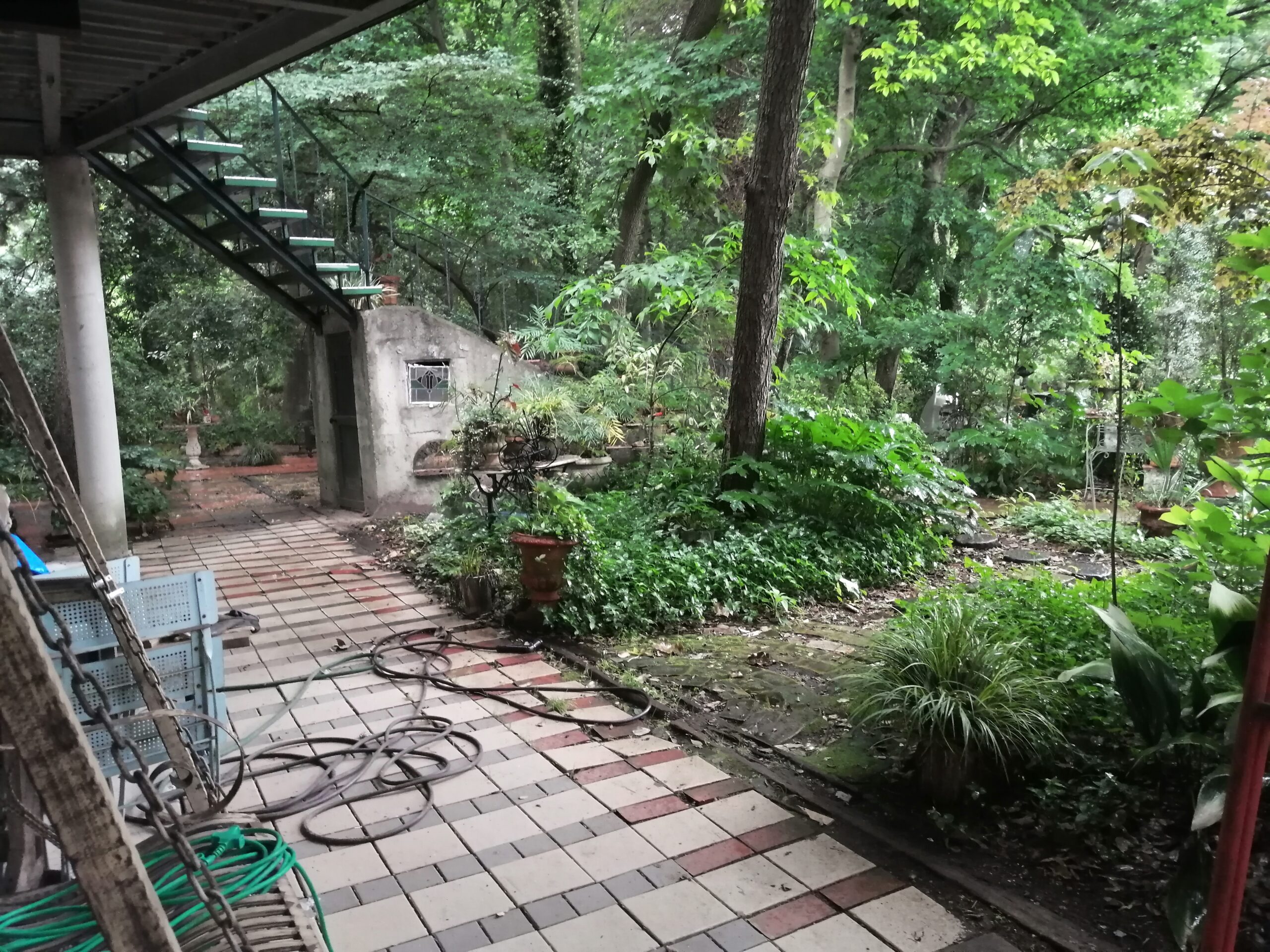 吊り橋のような階段