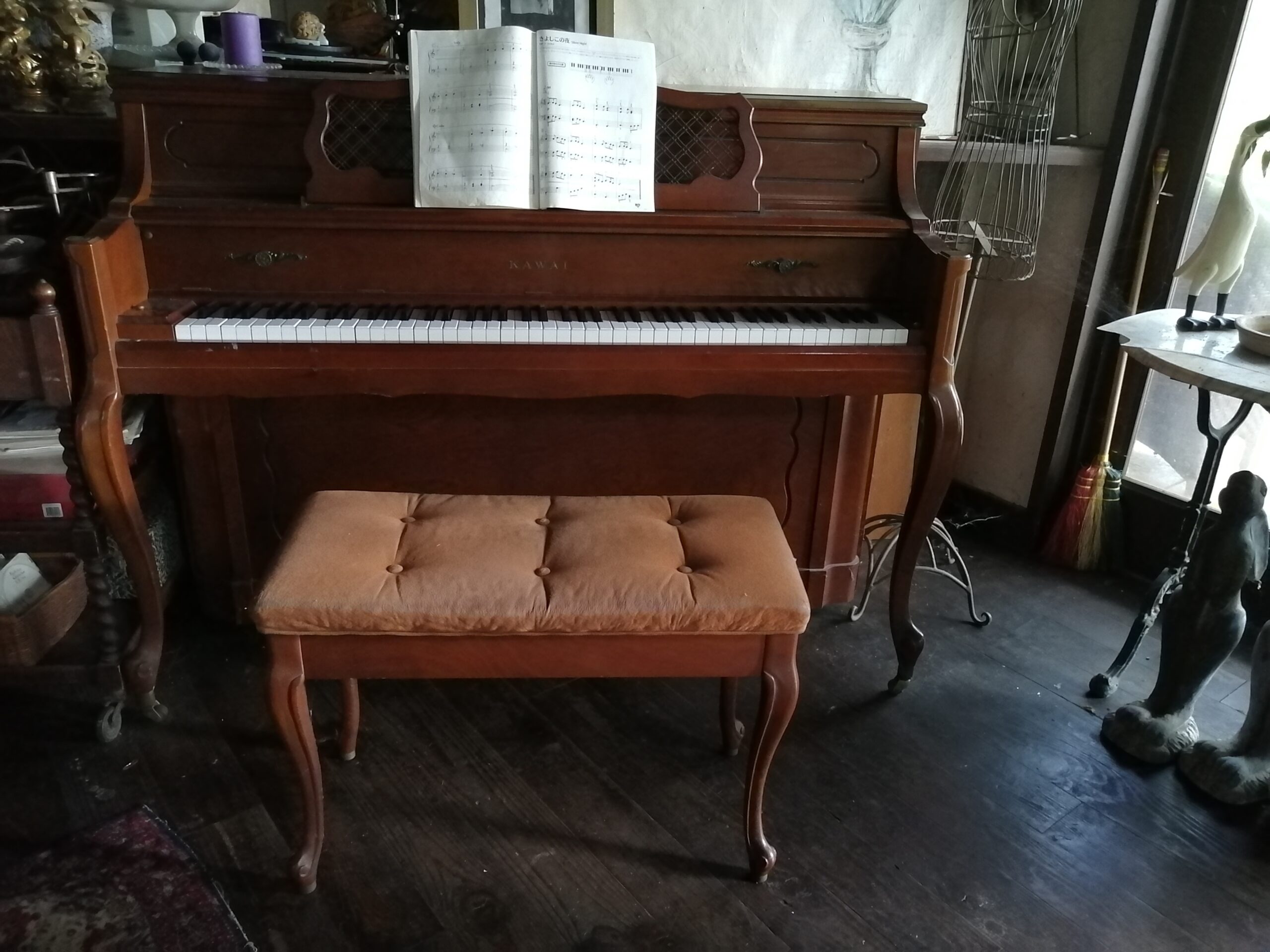 アンティークのようなピアノ