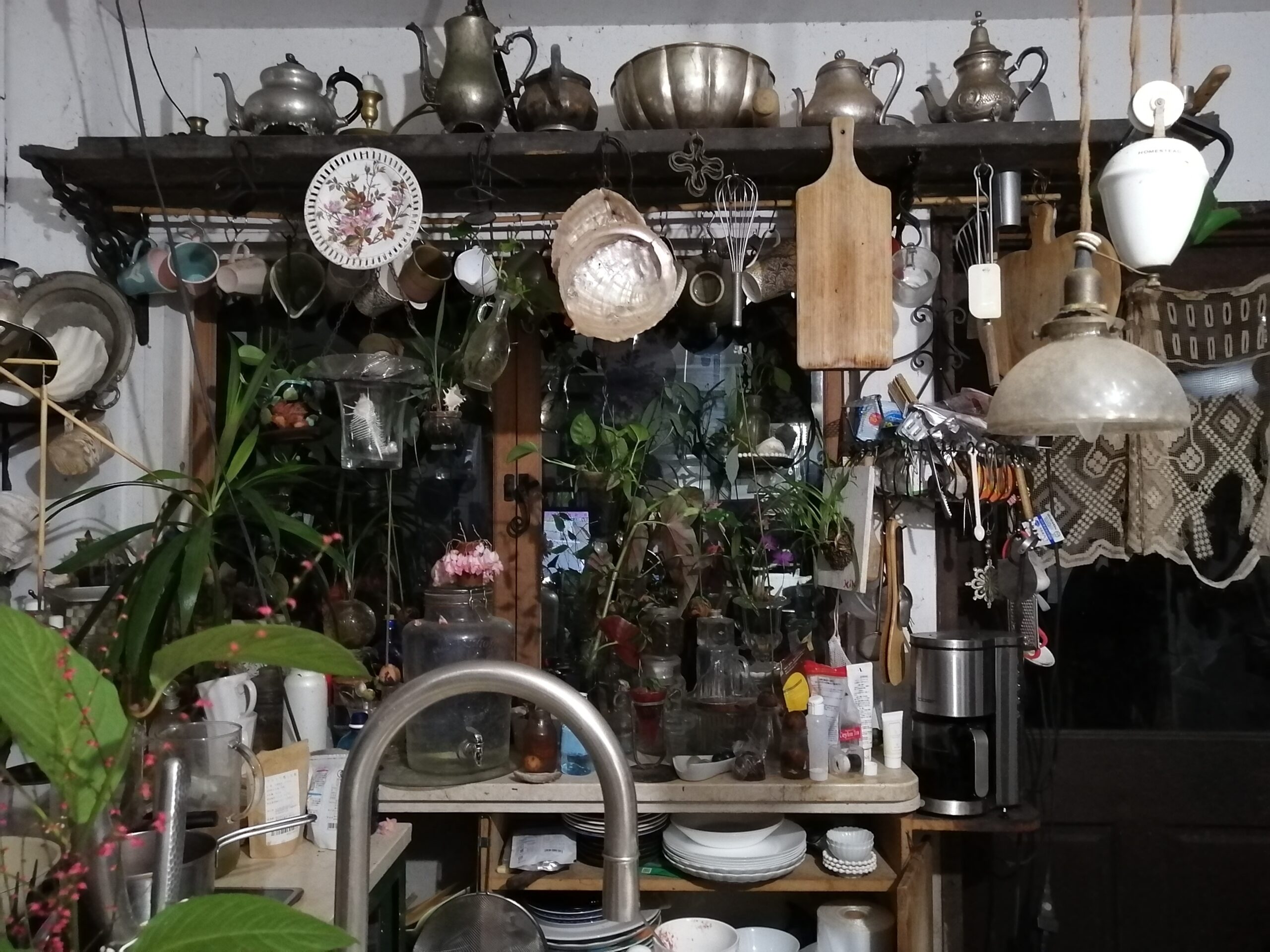 賑やかなキッチン