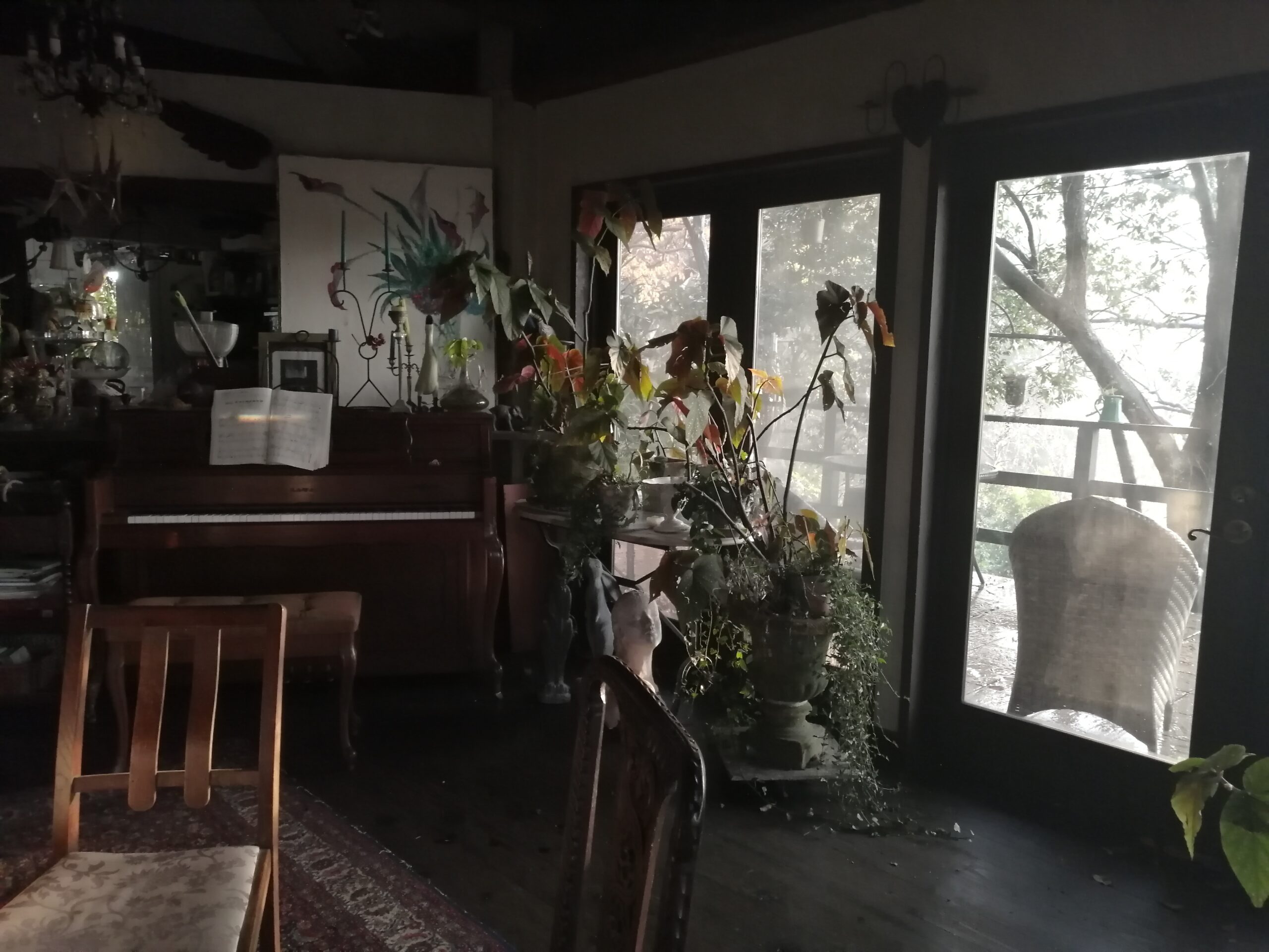 ピアノが使えるハウススタジオです。
