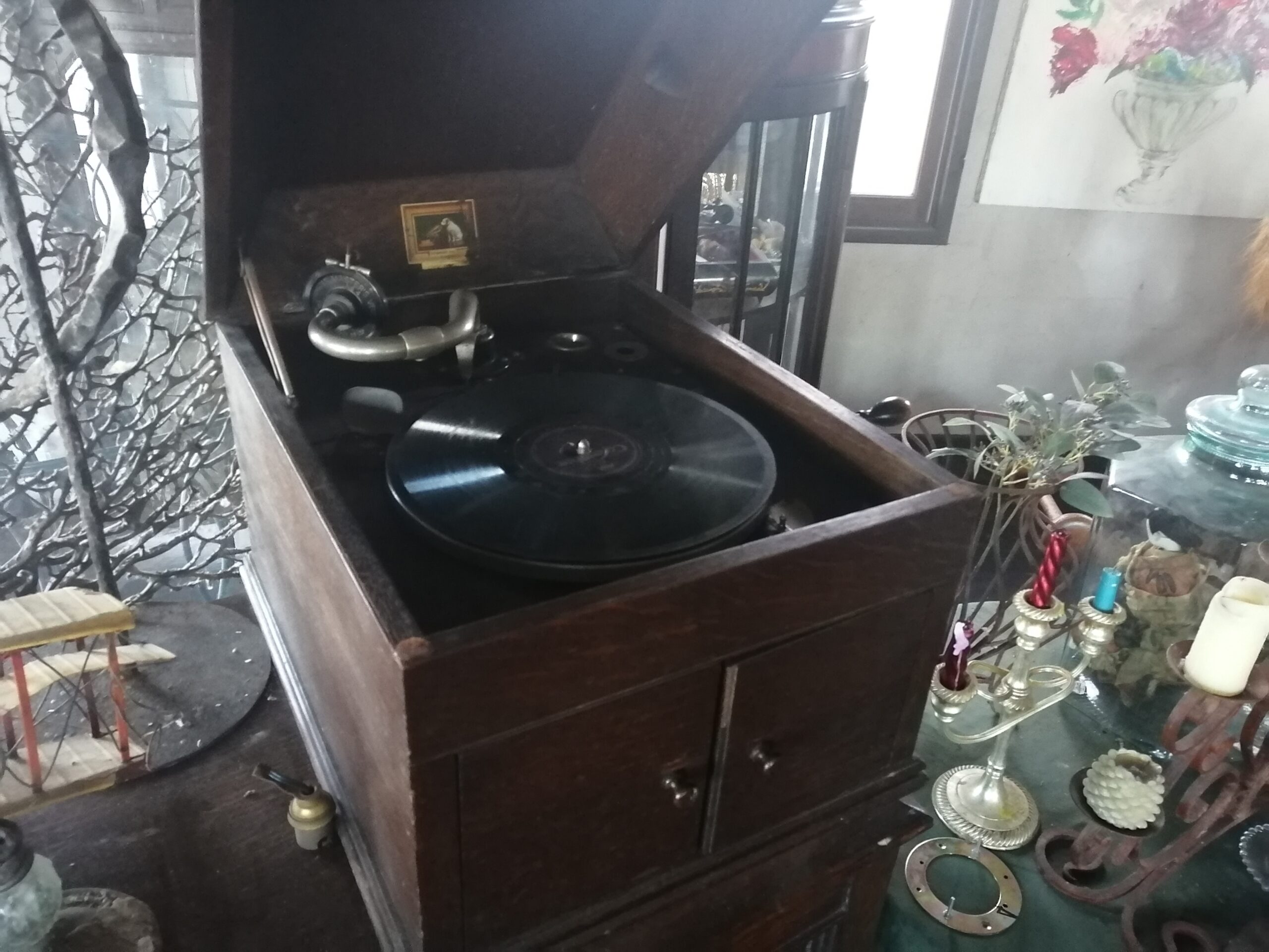 ビクターの蓄音器